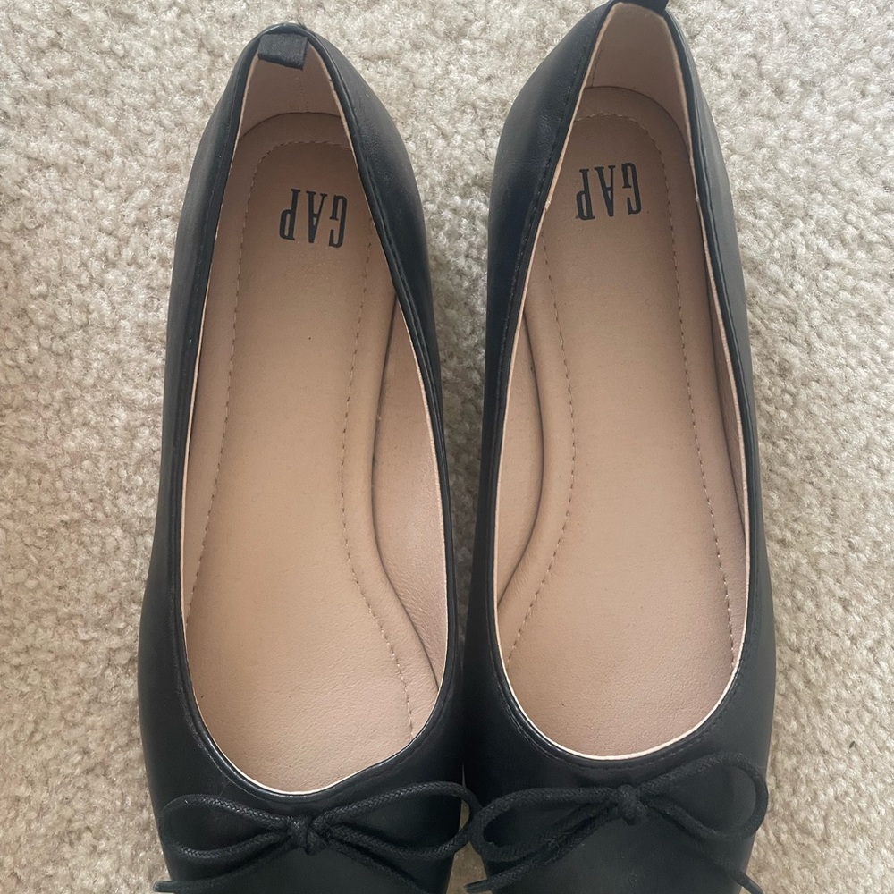 GAP Women's Classic Black Loafers